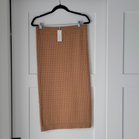 Heartloom Dresses & Skirts - Heartloom Long Knit-feel skirt